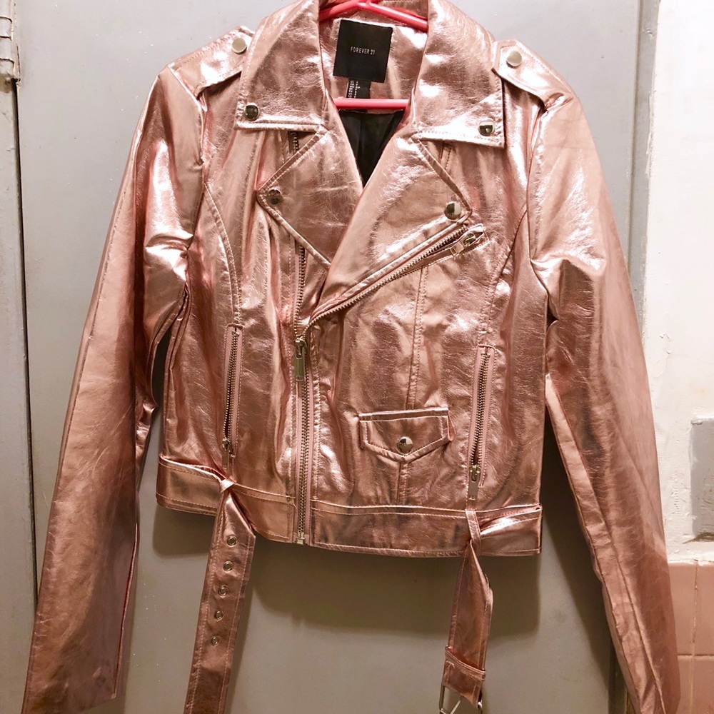 💖NWOT Metallic Pink Moto Jacket💖